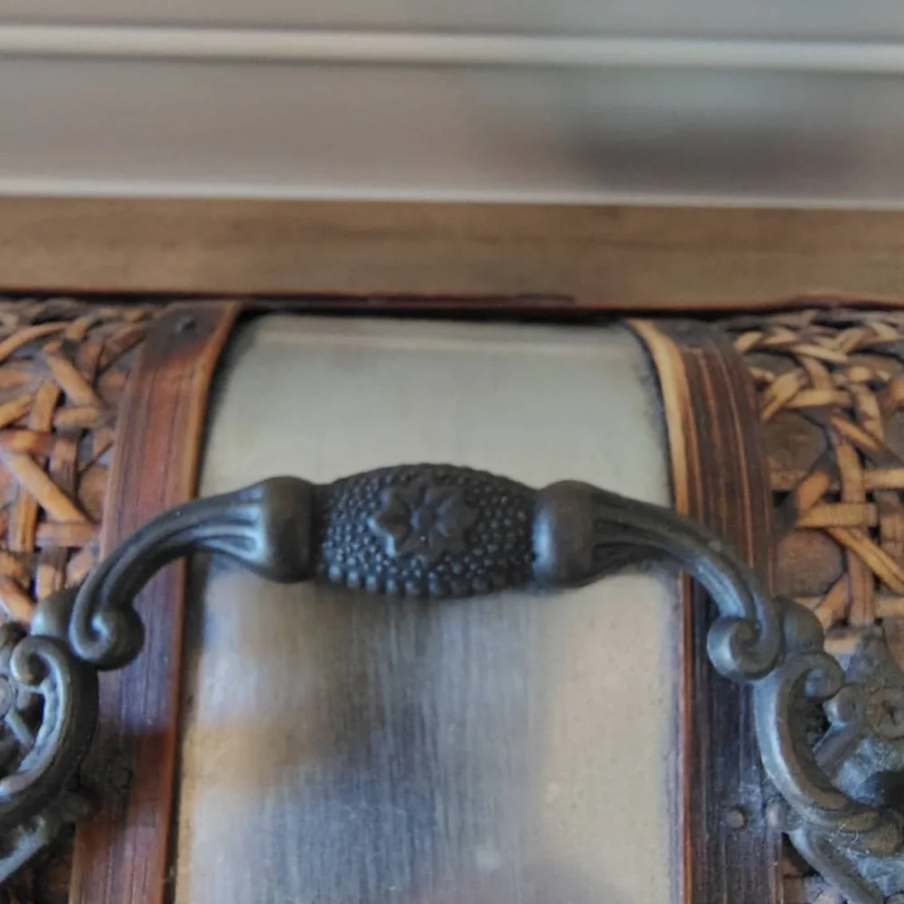 Vtg Wooden Rattan Treasure Trinket Box Brown Latched Brass Ornate Handle